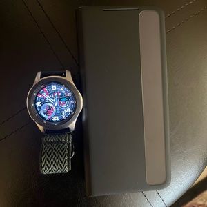 Samsung galaxy s21 ultra 5G AND Samsung galaxy watch